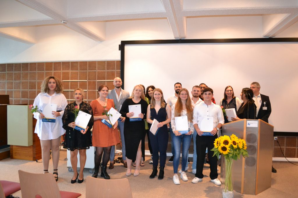 15 absolventen haben ihr examen gemeistert gk mittelrhein begrüßt 12